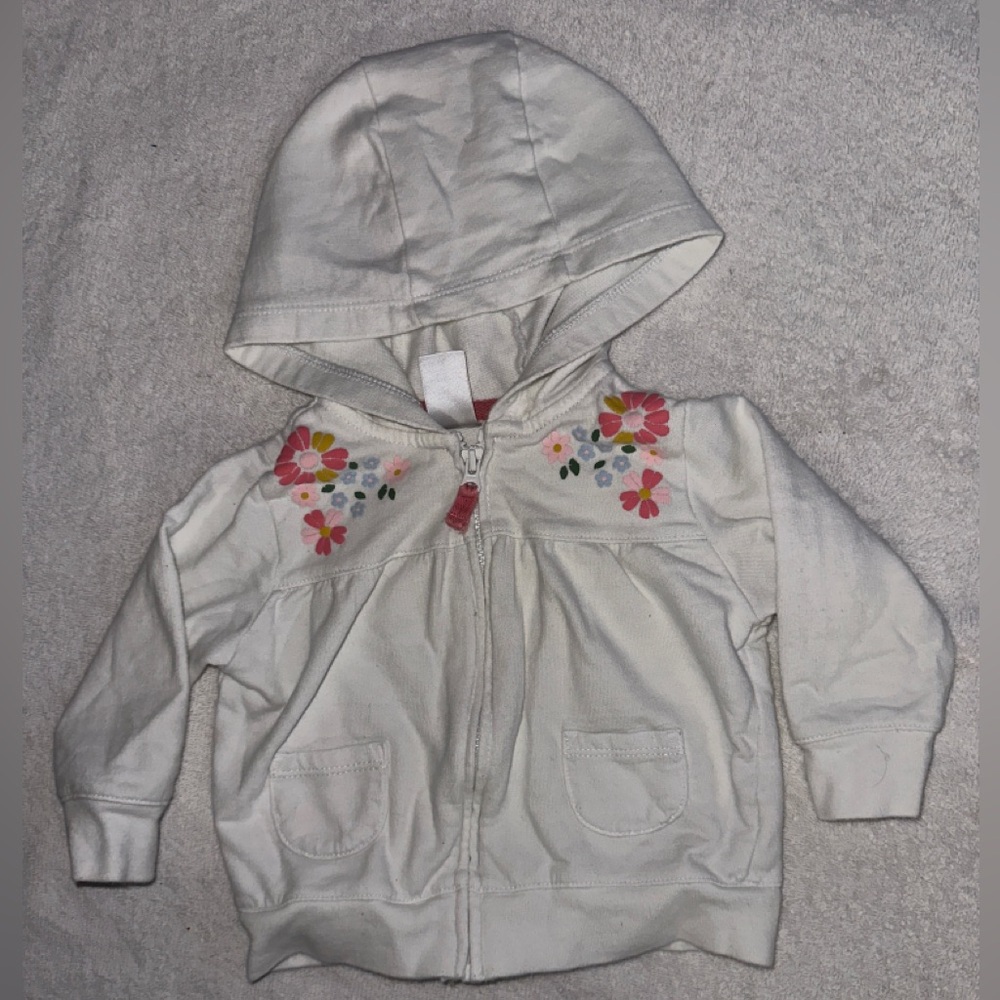 CARTER’S WHITE FLORAL ZIP UP JACKET Size:6M!!